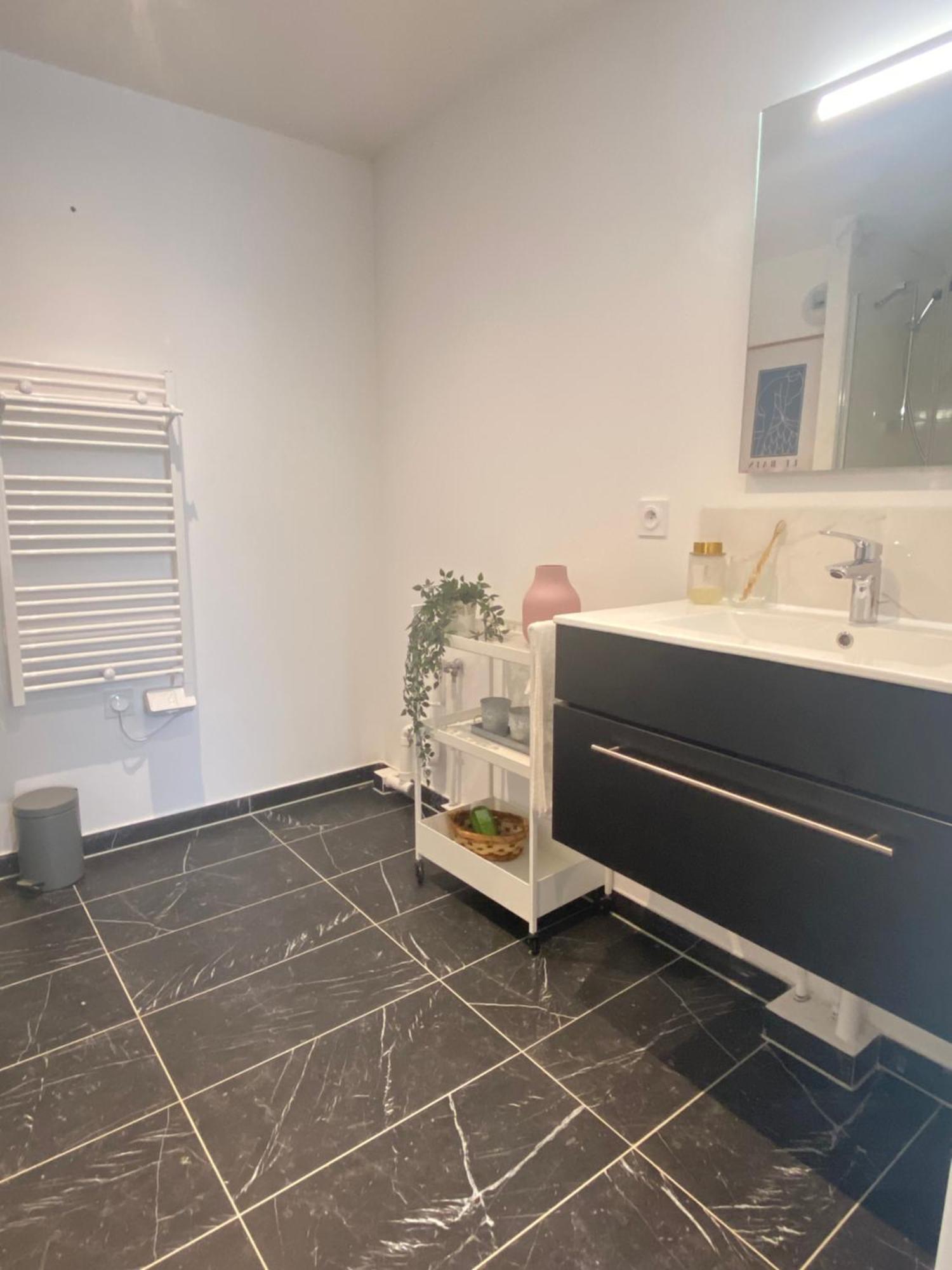 Aparthotel Montana Bussy Saint Georges Zewnętrze zdjęcie
