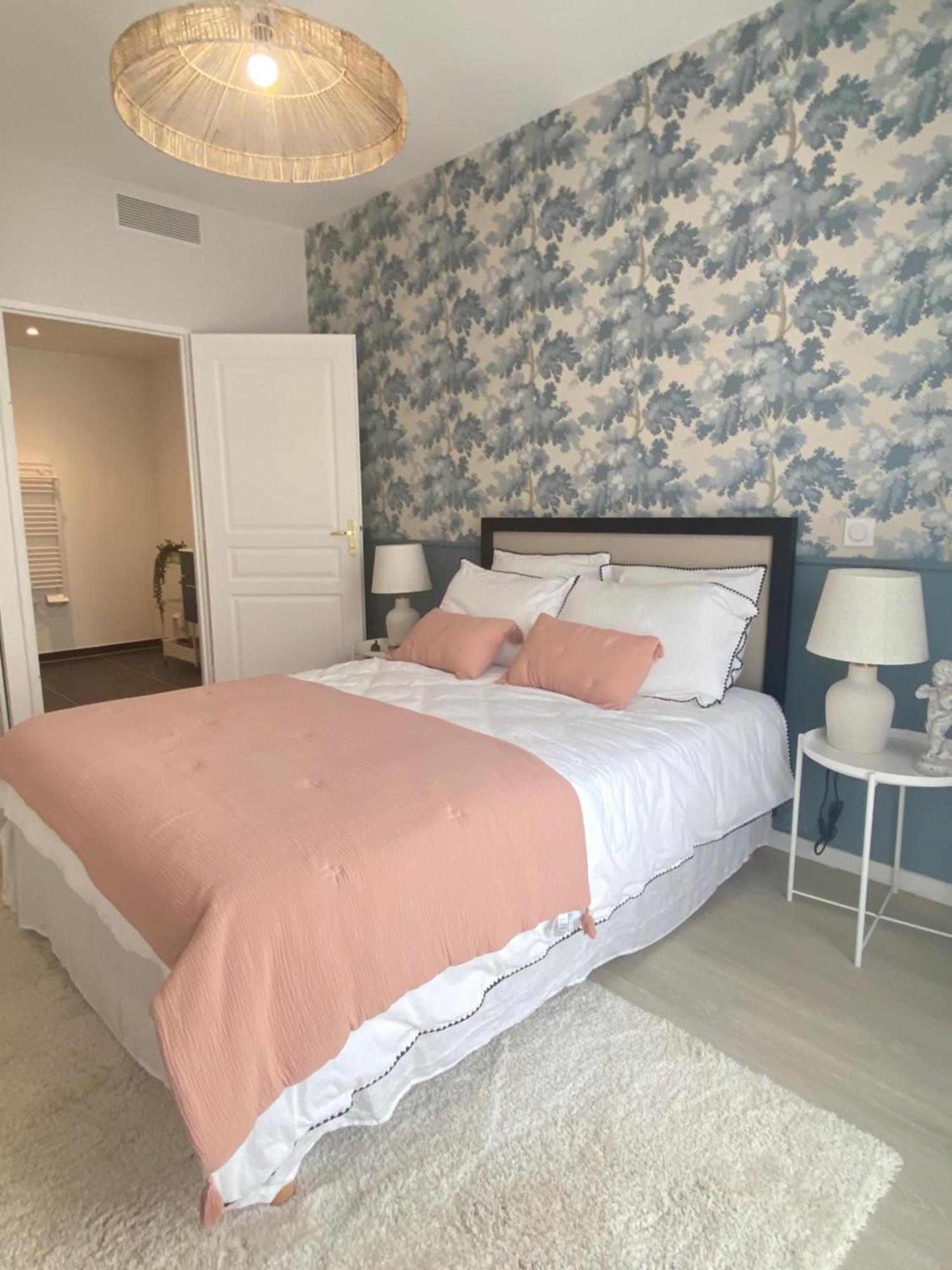 Aparthotel Montana Bussy Saint Georges Zewnętrze zdjęcie